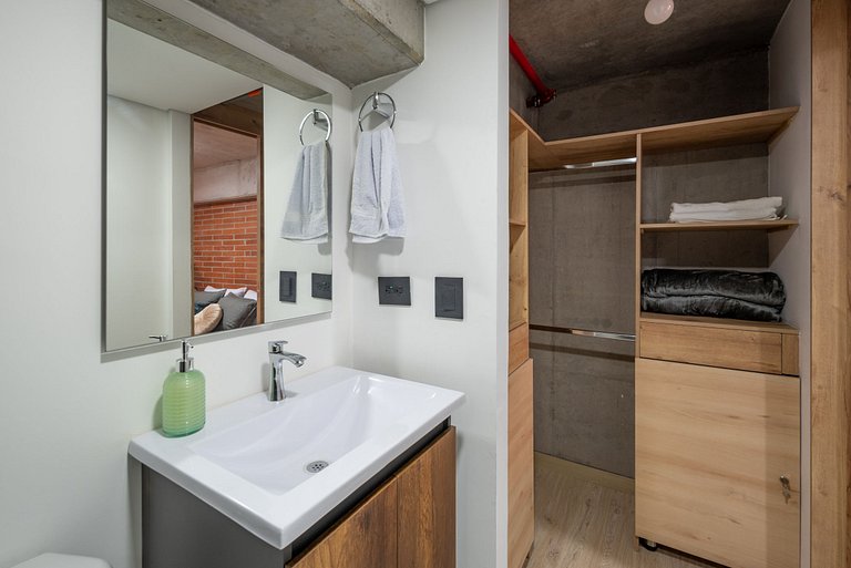 Minimalist Loft La Candelaria