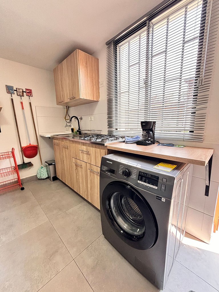moderno departamento en Laureles